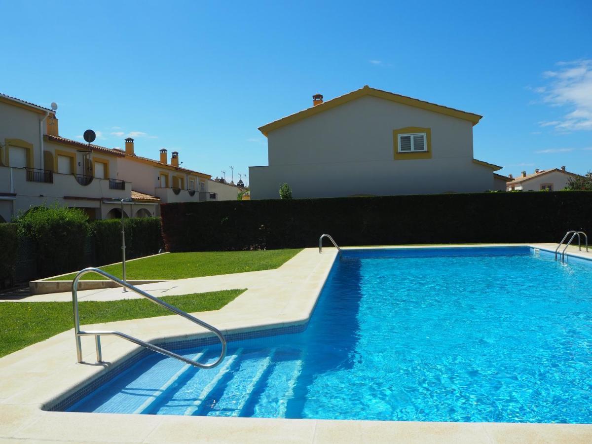 Villa Casa En L'Estartit, Piscina, Jardin Comunitario Esterno foto