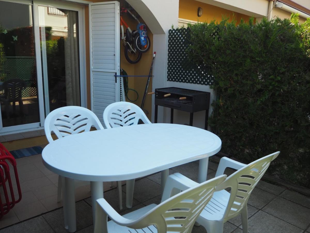 Villa Casa En L'Estartit, Piscina, Jardin Comunitario Esterno foto
