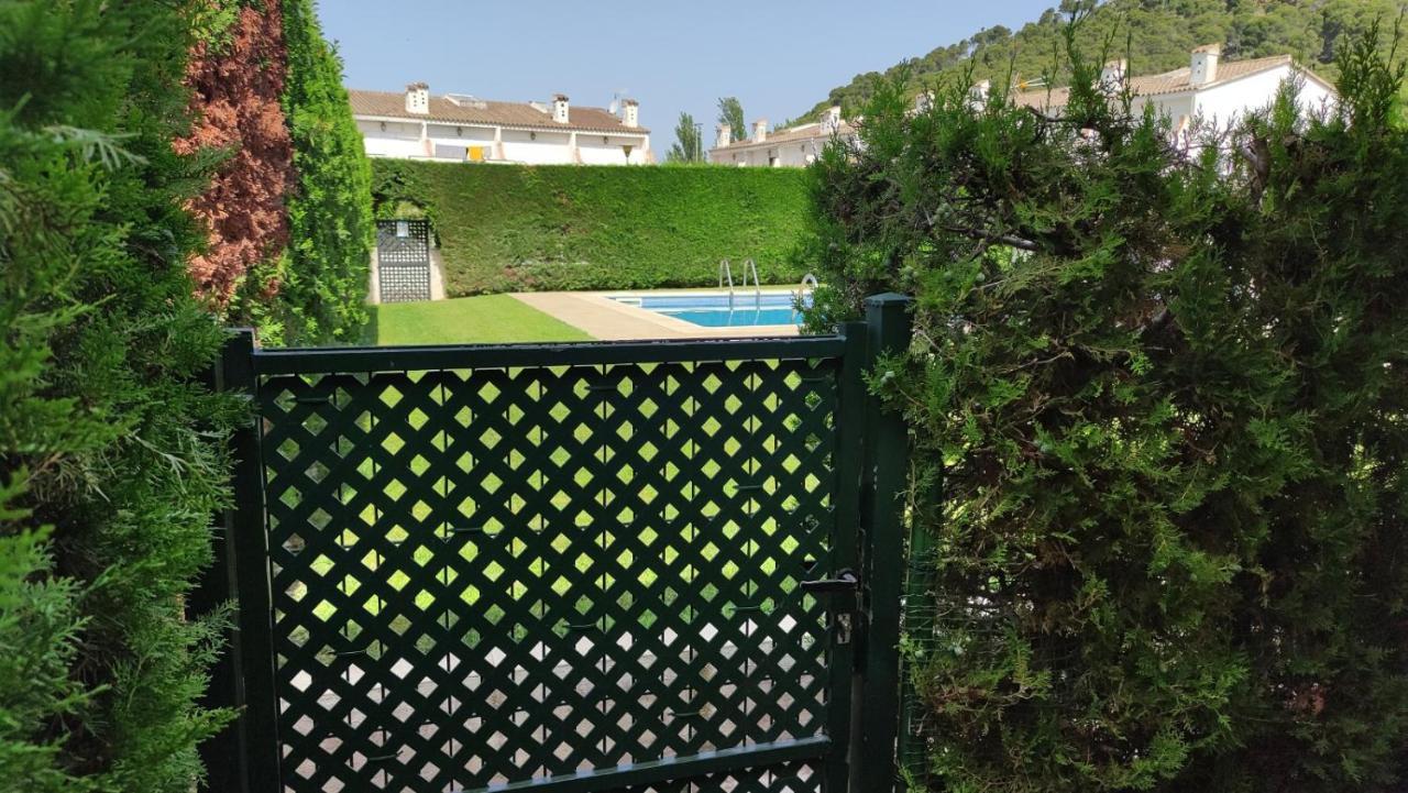 Villa Casa En L'Estartit, Piscina, Jardin Comunitario Esterno foto